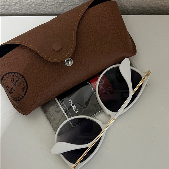 Ray-Ban White Sunglasses with Brown Case - Picture 2 of 4